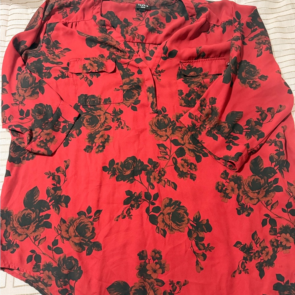Torrid Floral Red Women's Top